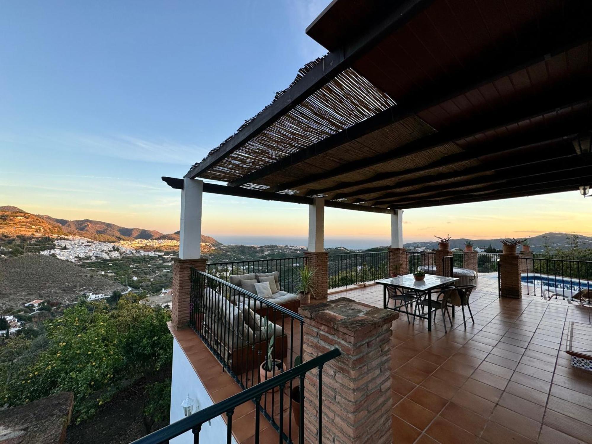 Villa En Frigiliana Con Piscina, Jacuzzi Y Espectaculares Vistas Экстерьер фото